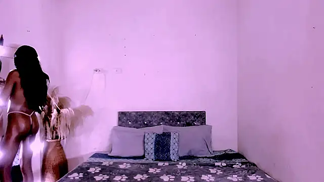 carolinemiller7 online show from April 2026 02:51:02 AM