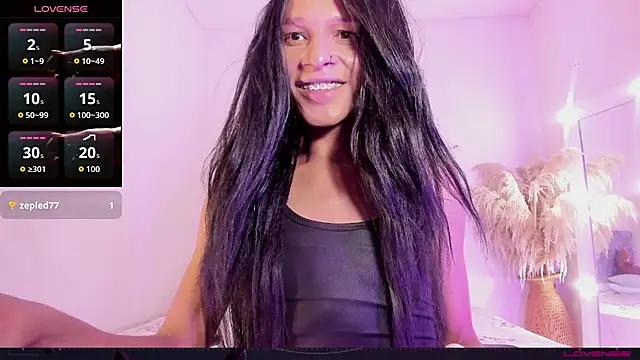 carolinemiller7 online show from October 2025 08:43:01 PM