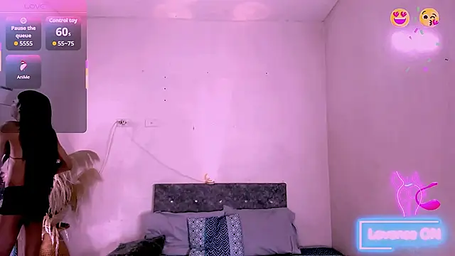 carolinemiller7 online show from March 2026 05:19:02 AM