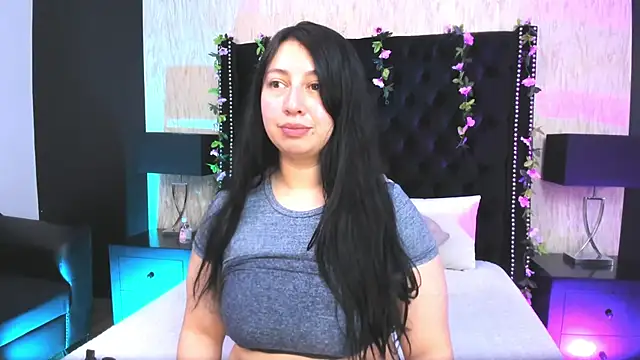 AshleeyPrincess online show from November 2025 02:16:02 PM