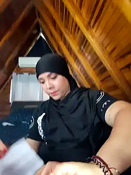 AmbarBurhan online show from April 2026 04:01:01 PM