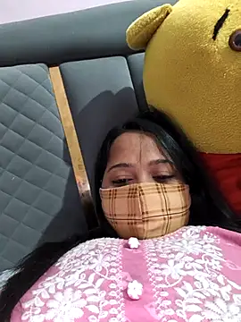 Snapshot of Samarya-78 chatting on October 2025 08:40:02 PM Samarya-78 online show from October 2025 08:40:02 PM