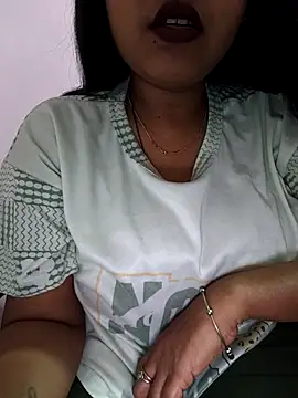 Snapshot of Samarya-78 chatting on November 2025 07:19:01 PM Samarya-78 online show from November 2025 07:19:01 PM