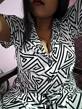 Snapshot of Samarya-78 chatting on November 2025 08:13:02 PM Samarya-78 online show from November 2025 08:13:02 PM