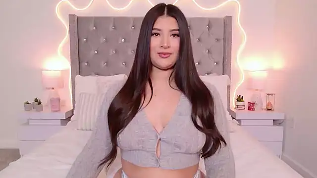 JuliaSUMMERS2022 online show from April 2026 11:40:02 PM