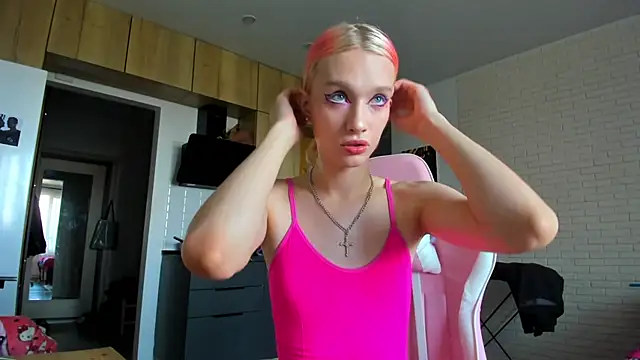 Snapshot of _Alice_Kitty chatting on July 2026 01:22:02 PM Alice Kitty online show from July 2026 01:22:02 PM