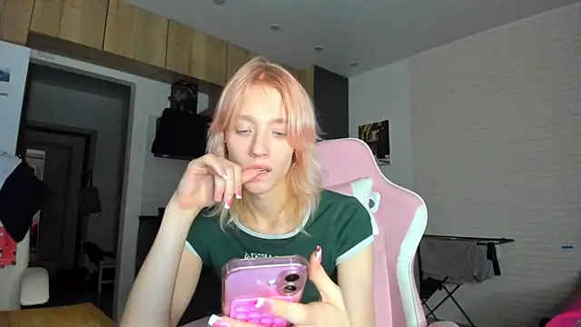  Alice Kitty online show from February 2026 07:33:02 PM