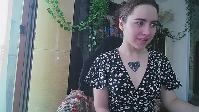 Snapshot of Aurora_workerr chatting on June 2026 08:22:02 AM Aurora workerr online show from June 2026 08:22:02 AM