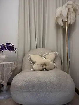 Hot Mm online show from May 2026 10:47:01 AM