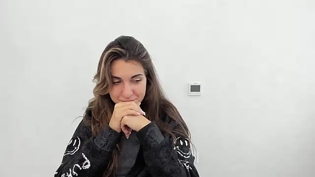 Summmmersky online show from October 2025 07:18:01 AM