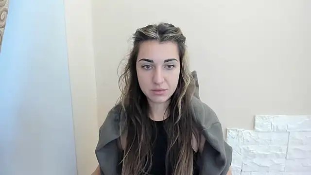 Summmmersky online show from November 2025 08:15:02 AM