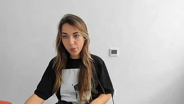 Summmmersky online show from October 2025 08:59:01 AM