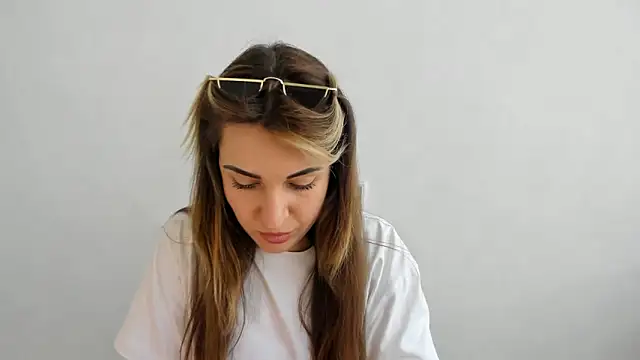 Summmmersky online show from March 2025 12:06:02 PM