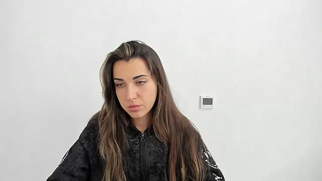 Summmmersky online show from November 2025 11:25:02 AM