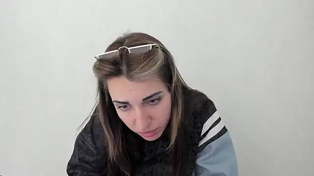 Summmmersky online show from March 2025 05:22:01 PM