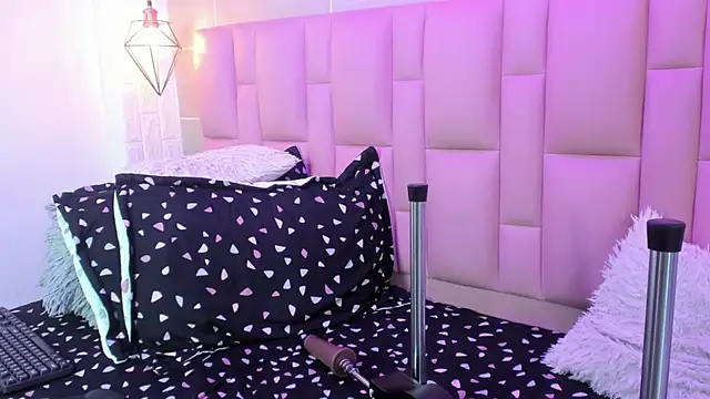 Abbyadams online show from March 2026 03:40:01 AM