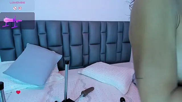 Abbyadams online show from November 2025 03:10:01 AM