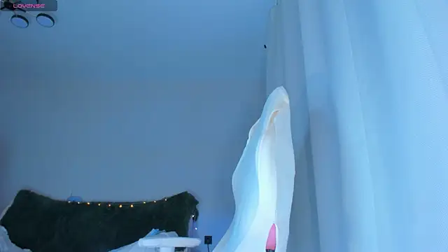 JennyWoody online show from November 2025 02:45:02 AM