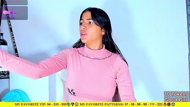 Snapshot of AriannaLewiis chatting on November 2025 07:25:02 PM AriannaLewiis online show from November 2025 07:25:02 PM