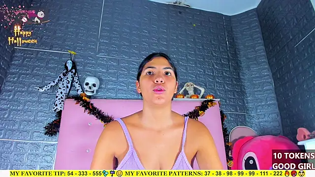 Snapshot of AriannaLewiis chatting on October 2025 07:27:01 PM AriannaLewiis online show from October 2025 07:27:01 PM