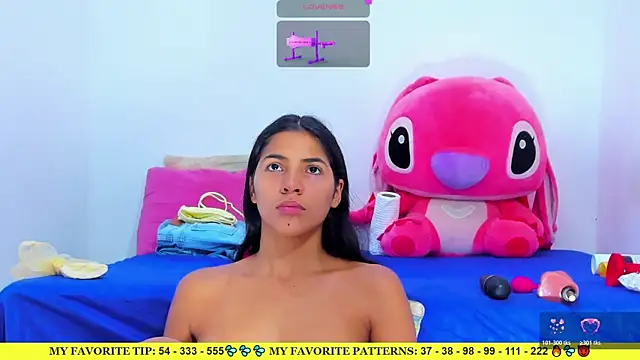 Snapshot of AriannaLewiis chatting on May 2026 08:01:02 PM AriannaLewiis online show from May 2026 08:01:02 PM