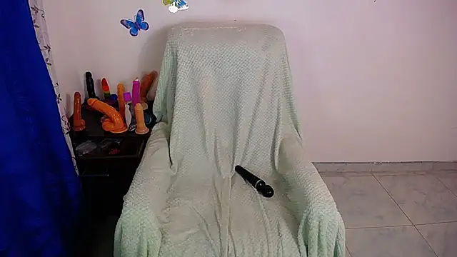 hot girl01 hanna online show from November 2025 04:33:01 PM