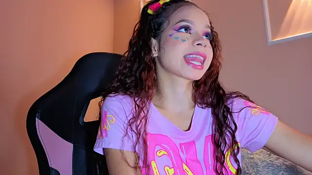 SheilaSmiith online show from October 2025 10:09:01 PM