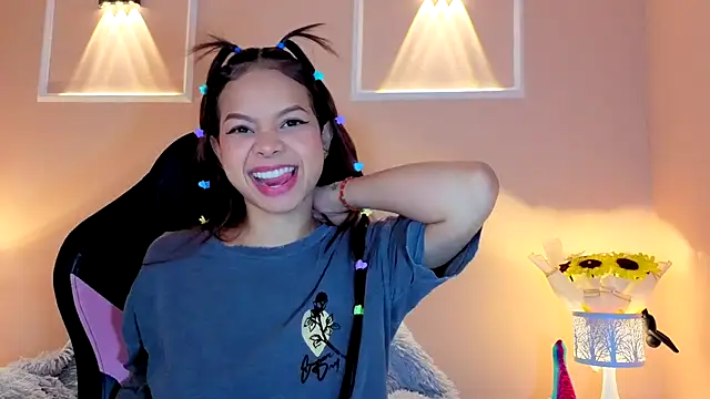 SheilaSmiith online show from September 2025 07:53:01 PM