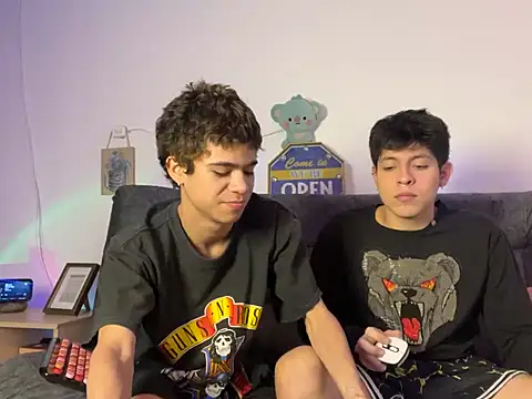 MyLatinHotBoys online show from January 2025 12:35:01 AM