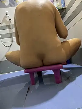 Snapshot of samayra124 chatting on November 2025 08:30:01 AM samayra124 online show from November 2025 08:30:01 AM