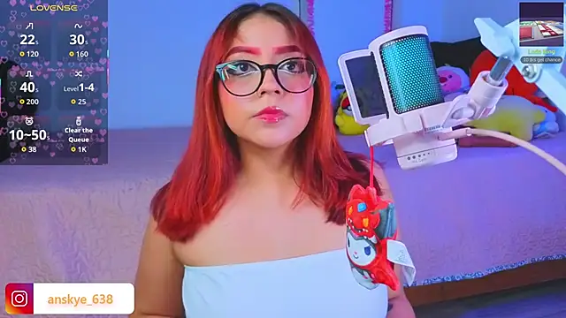 Snapshot of AnngelaSkye chatting on January 2026 05:11:02 AM AnngelaSkye online show from January 2026 05:11:02 AM