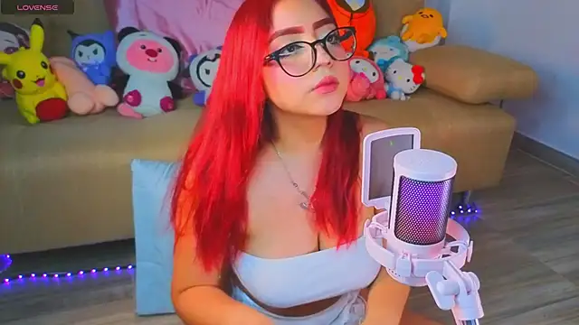 Snapshot of AnngelaSkye chatting on September 2025 04:03:01 AM AnngelaSkye online show from September 2025 04:03:01 AM