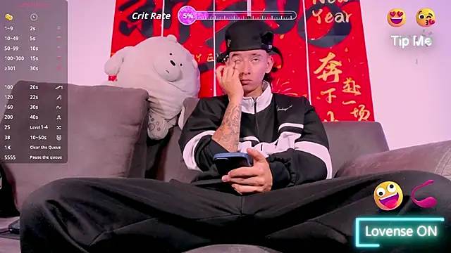 Snapshot of FrannBoy chatting on June 2026 04:39:01 AM FrannBoy online show from June 2026 04:39:01 AM