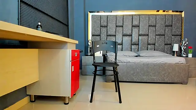 Snapshot of Matureyulyet chatting on November 2025 08:47:02 PM Matureyulyet online show from November 2025 08:47:02 PM