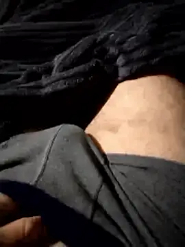 milf hunter 35 online show from May 2026 01:27:01 AM