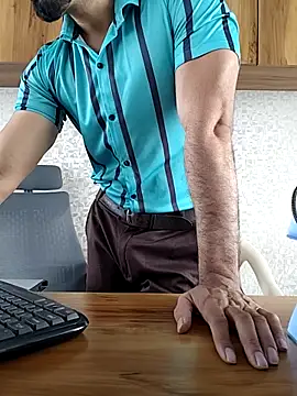 indianguy89 online show from February 2026 07:06:02 AM