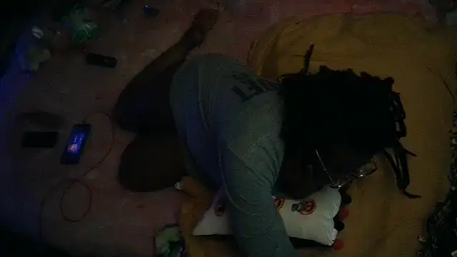 EbonyFetishQueen online show from October 2025 04:00:01 AM