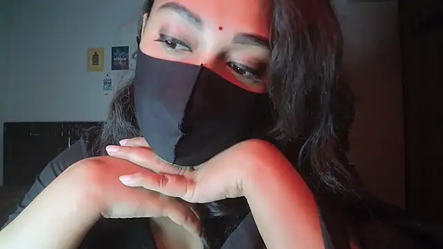 Most-Beautiful-Queen online show from November 2025 07:29:02 PM