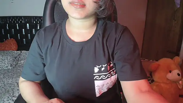 Most-Beautiful-Queen online show from October 2025 06:19:02 PM
