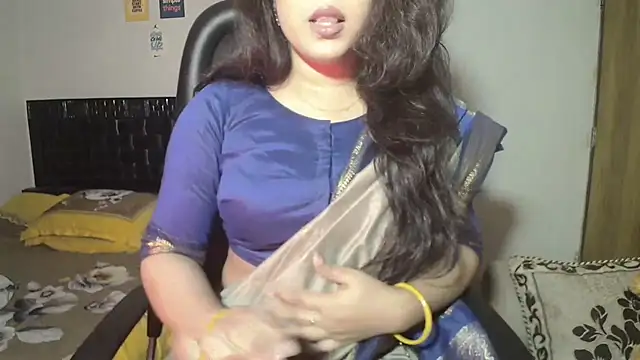 Most-Beautiful-Queen online show from February 2026 07:32:01 PM