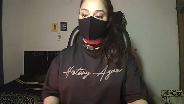 Most-Beautiful-Queen online show from May 2026 08:25:02 PM