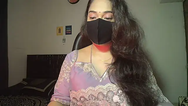 Most-Beautiful-Queen online show from April 2026 08:04:01 PM