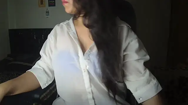 Most-Beautiful-Queen online show from April 2026 04:37:01 AM
