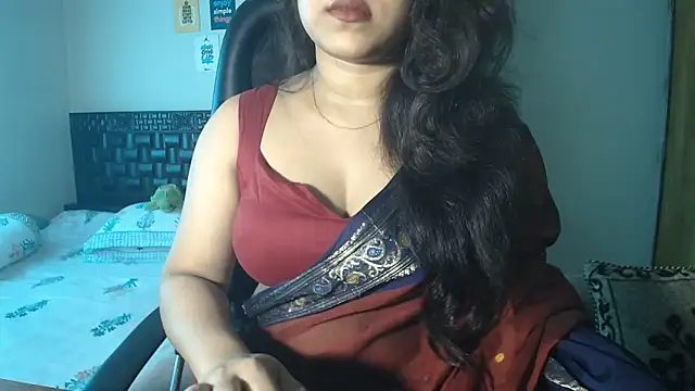 Snapshot of Most-Beautiful-Queen chatting on June 2026 05:01:01 AM Most-Beautiful-Queen online show from June 2026 05:01:01 AM