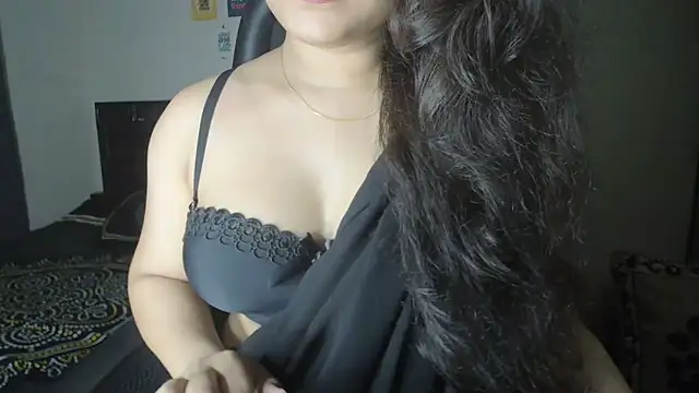 Most-Beautiful-Queen online show from May 2026 06:18:01 PM