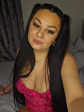 Snapshot of Britishbella chatting on February 2025 12:52:02 AM Britishbella online show from February 2025 12:52:02 AM