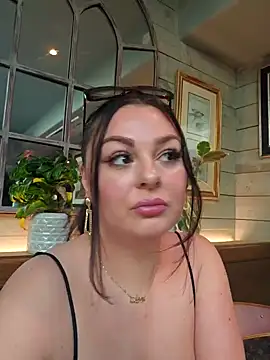 Snapshot of Britishbella chatting on September 2025 03:16:02 PM Britishbella online show from September 2025 03:16:02 PM