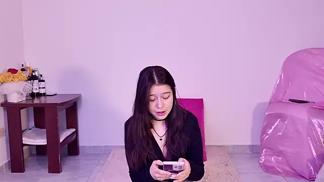 Snapshot of pink_flower_ chatting on October 2025 11:38:02 PM pink flower online show from October 2025 11:38:02 PM