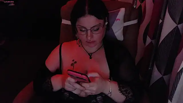 submissiveslut1996 online show from February 2025 09:48:01 PM