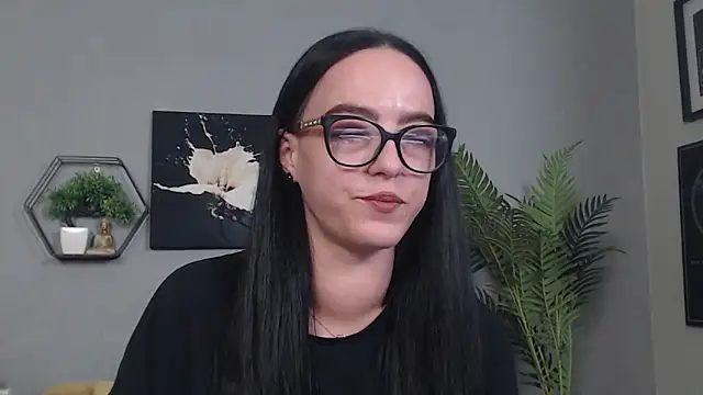 IzabelllNoir online show from February 2026 10:25:02 AM